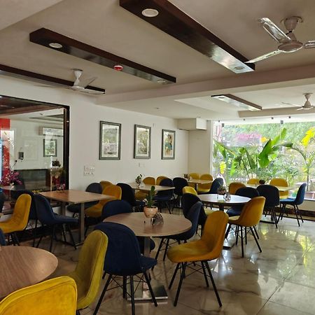 Posh Residency Huda City Center Gurgaon Exterior foto