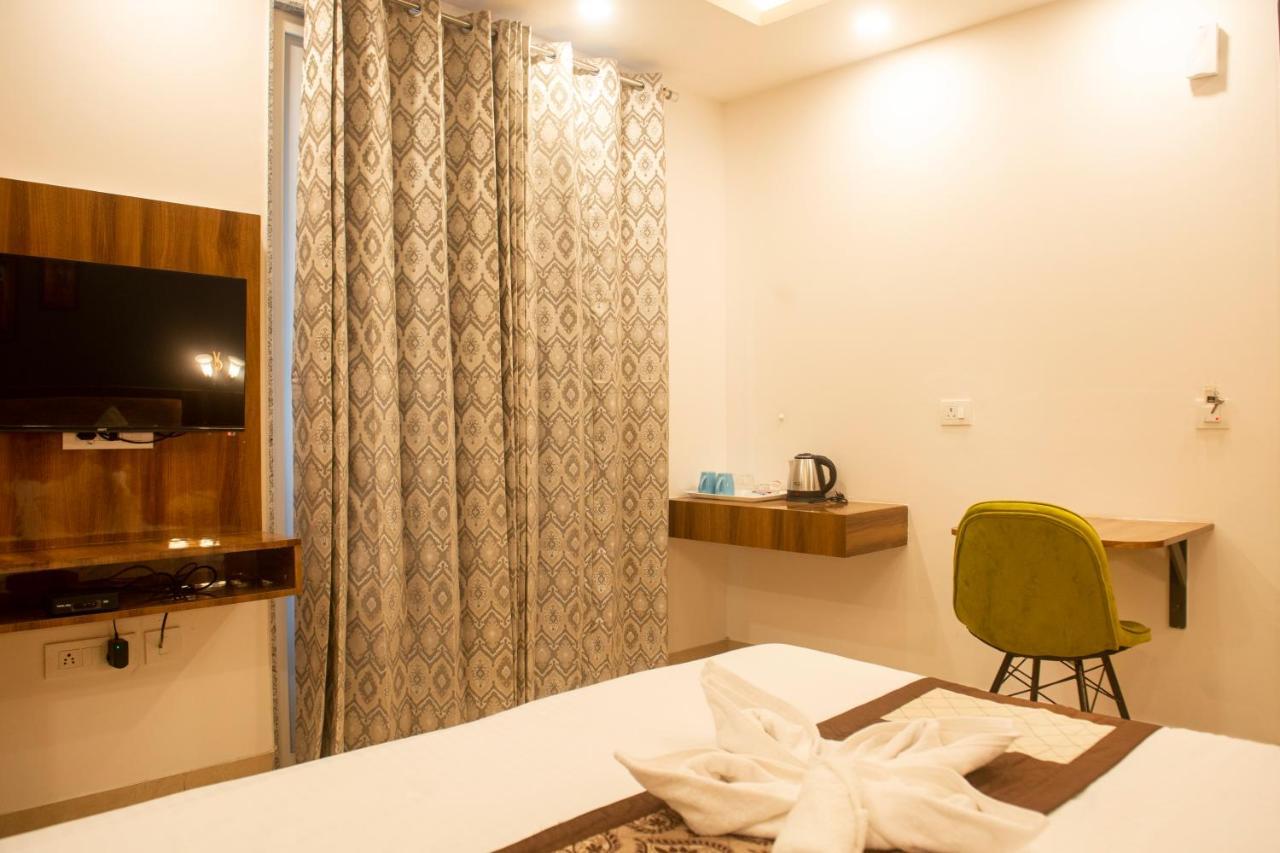 Posh Residency Huda City Center Gurgaon Exterior foto