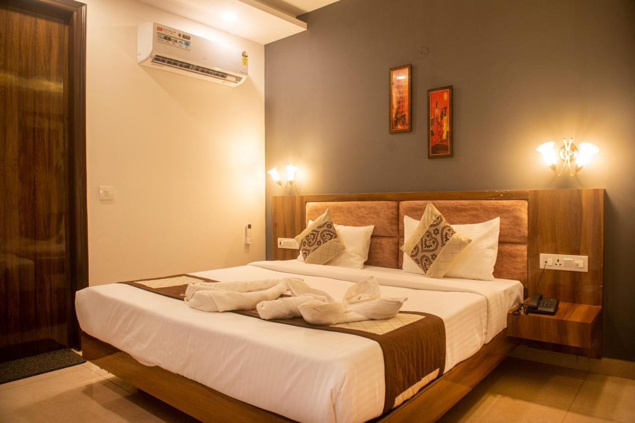 Posh Residency Huda City Center Gurgaon Exterior foto