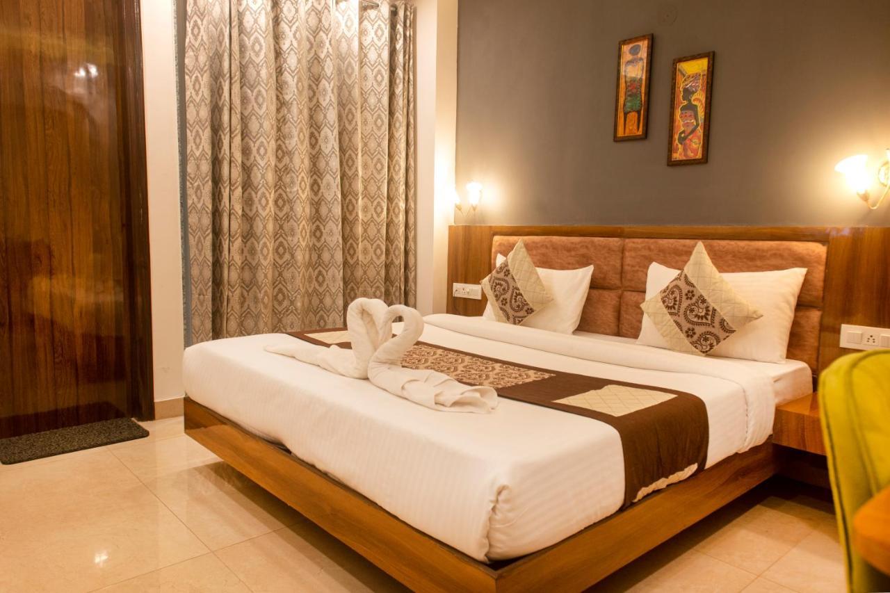 Posh Residency Huda City Center Gurgaon Exterior foto