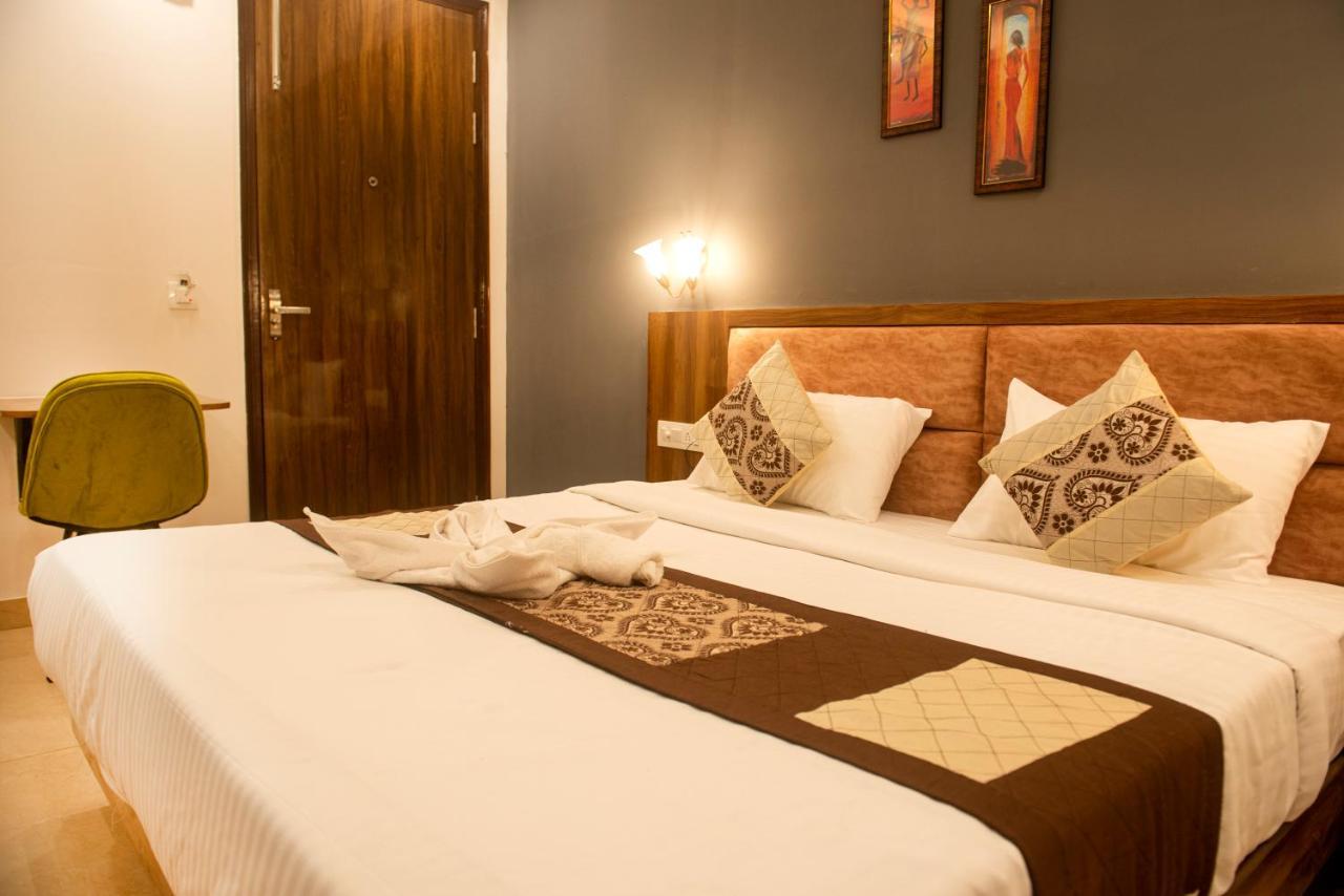 Posh Residency Huda City Center Gurgaon Exterior foto